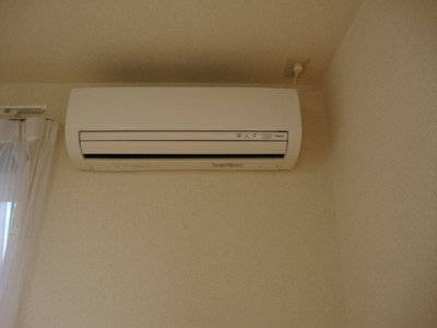 【設備】 | イコール・アルパイン | エアコン