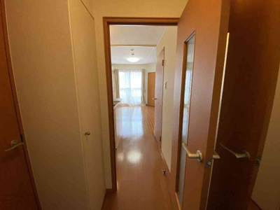 【玄関】 | レオパレスＳｕｎ幸 | 設備・仕様は号室により異なる為、現況を優先致します。