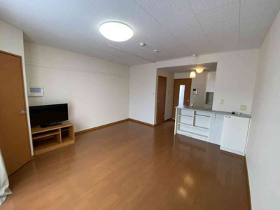 【居間・リビング】 | レオパレスＳｕｎ幸 | 設備・仕様は号室により異なる為、現況を優先致します。