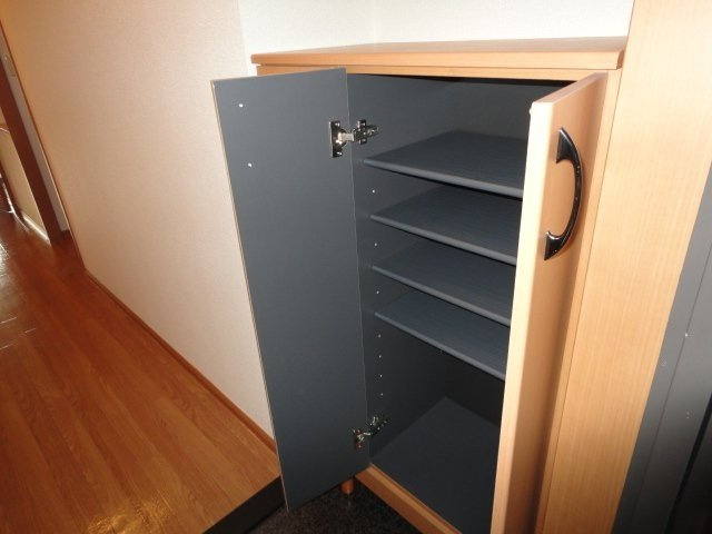 フォレストハイムの玄関|下駄箱