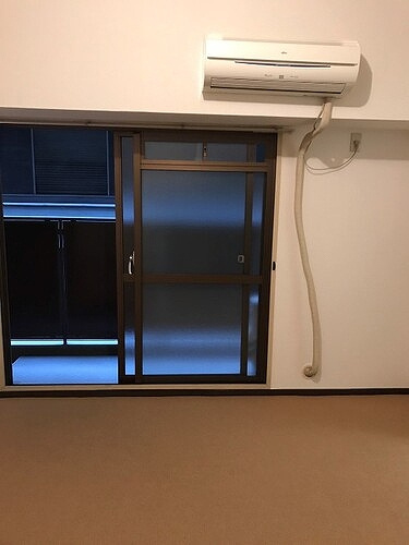 ルイシャトレ中之島の居間・リビング|洋室8.3畳　※前回募集時／２０１８年４月の写真