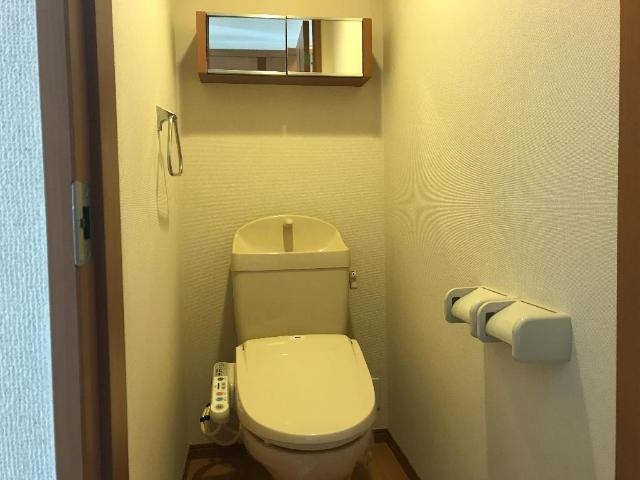 レ・フルールのトイレ|シャワー付トイレ