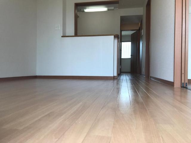 レ・フルールの内装|廊下