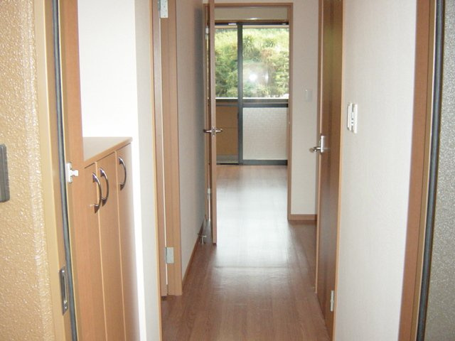 ツイングランデ　Ⅰの内装|廊下