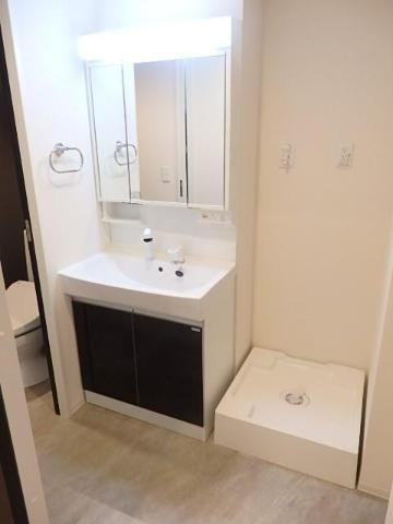 ＹＦセントラルヒルズの洗面所|洗髪洗面化粧台