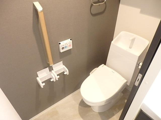 ＹＦセントラルヒルズのトイレ|シャワー付トイレ
