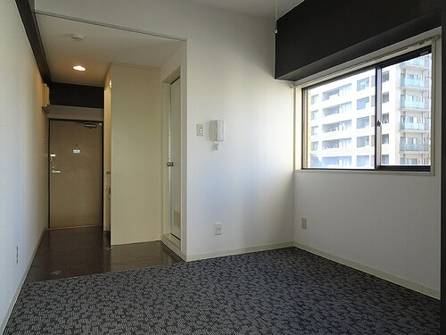 ライオンズマンション麻布の居間・リビング|洋室　※2023年1月撮影