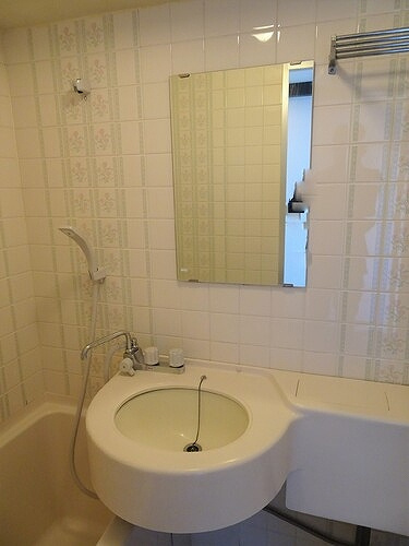 ライオンズマンション麻布の洗面所|洗面台　※2023年1月撮影