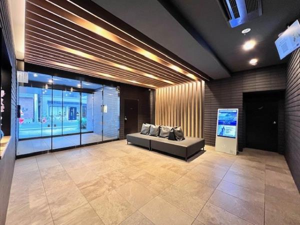 レクシード両国駅前のエントランス