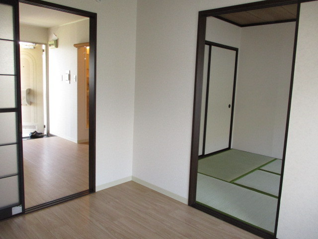 レジデンス桜ヶ丘の居間・リビング