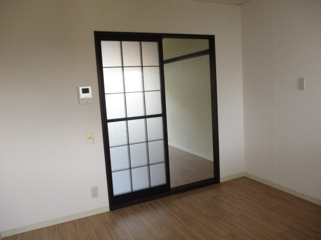 レジデンス桜ヶ丘の居間・リビング