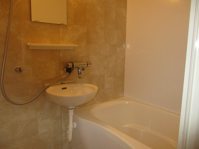 レジデンス桜ヶ丘の浴室