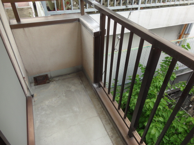 ビーハイブショウワのバルコニー