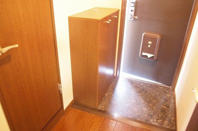 【玄関】 | ラ・ルミエールB | 玄関