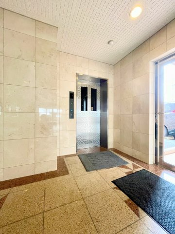 サントノーレ高須のその他共用部分|エレベーターは一基です。