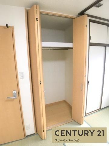 大阪市大正区鶴町１丁目の一戸建ての収納|★クローゼット収納！★