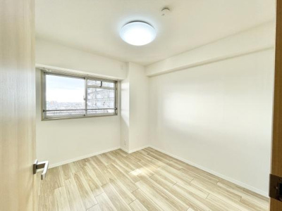 【洋室】 | 朝日プラザ松原Ｄ棟 | 本を読んだり趣味の時間を楽しんだり家の中でひとり静かになれる空間