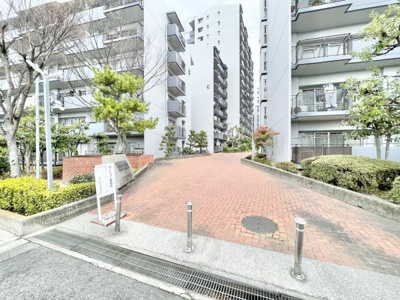 【エントランス】 | 朝日プラザ松原Ｄ棟 | ペット飼育可能！大切なペットと暮らす癒しの住まい！