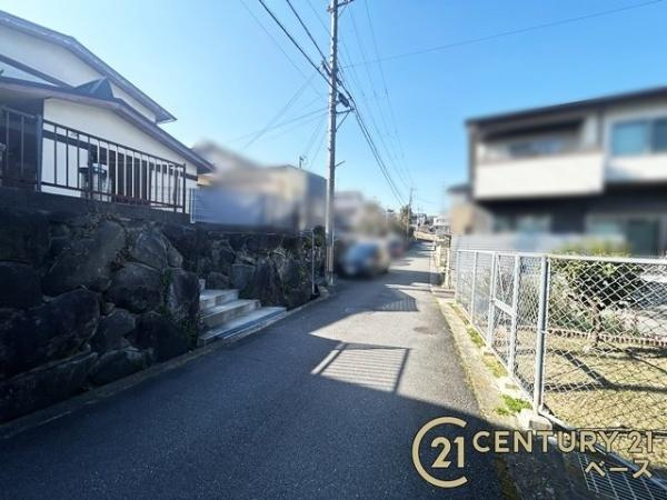 生駒郡三郷町勢野西５丁目の中古一戸建の前面道路含む現地写真|■現地撮影写真■お気軽にお問い合わせください！