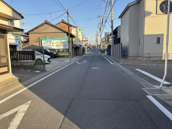 岡崎市矢作町加護畑・中古戸建の前面道路含む現地写真|前面道路です。