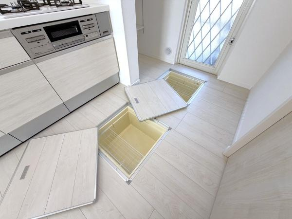 横浜市青葉区美しが丘西２丁目の中古一戸建の収納