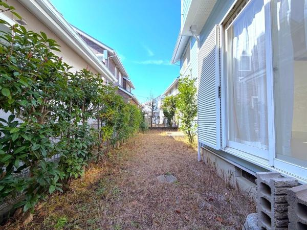 横浜市青葉区美しが丘西２丁目の中古一戸建の庭