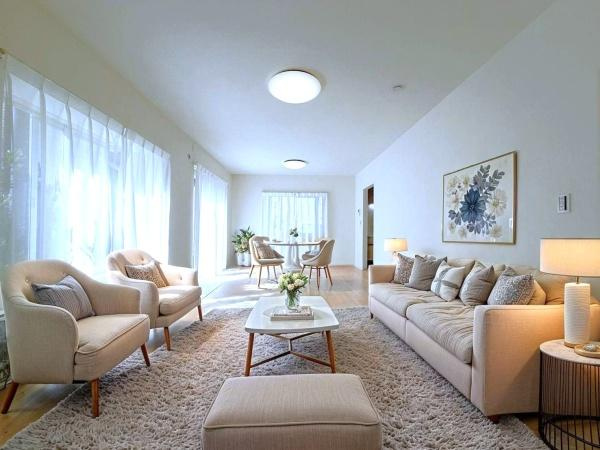 横浜市青葉区美しが丘西２丁目の中古一戸建の居間・リビング|家具類はCGイメージ