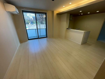 【居間・リビング】 | シャーメゾンエグゼクティブ東福原