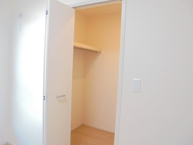 グラース　Ⅳの収納|小物を収納するのに便利です