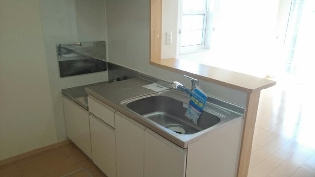 レクエルド小倉寺Ⅵのキッチン