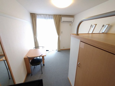 【その他】 | レオパレスイエルバ | 1階はフローリング仕様です。