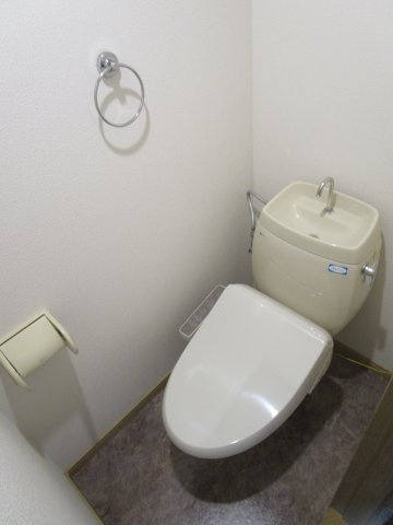 メゾンルミエールのトイレ|★温水洗浄便座★