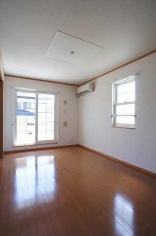 レジダンス・ノーブルの居間・リビング