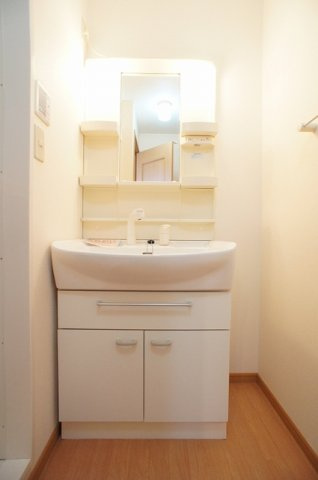 ダジュールの洗面所