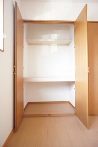 コンフォート岡小名Ａの収納
