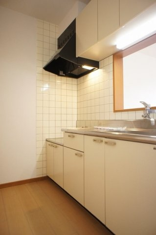 コンフォート岡小名Ａのキッチン