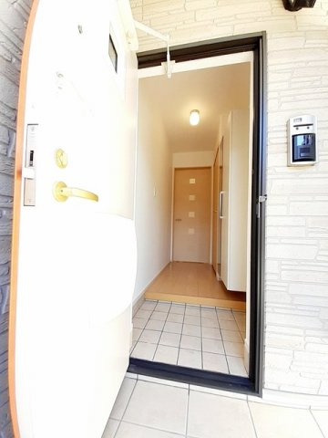 サニー　クレストＡの玄関