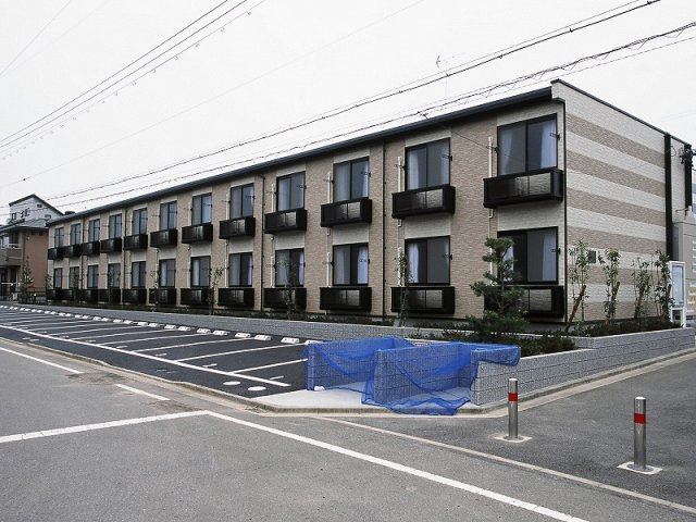 レオパレス小針Ⅱの外観