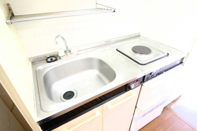 レオパレスアヴィオンⅡのキッチン