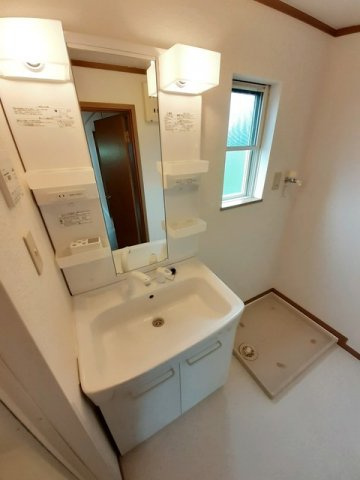 ブルックハマナカの洗面所