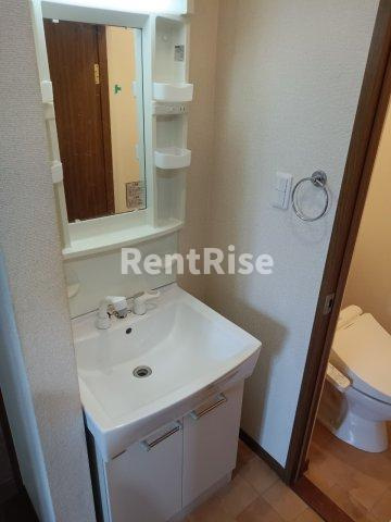 プロパティ中之町の洗面所