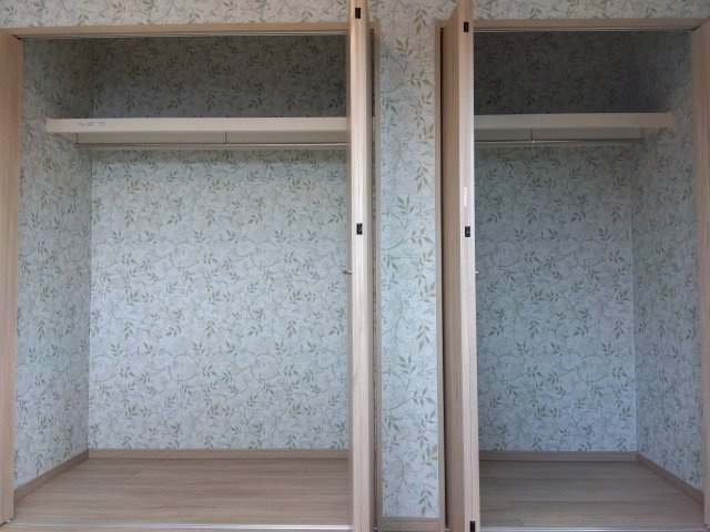 八戸市長苗代内舟渡　B棟のトイレ|タンクレストイレで空間がすっきりしたトイレ