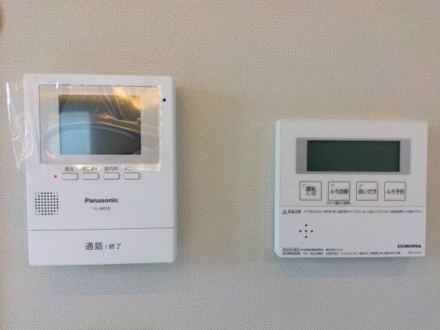 八戸市長苗代内舟渡の防犯設備|来訪者の顔が見えるテレビモニター付きインターホン。セキュリティも安心です！