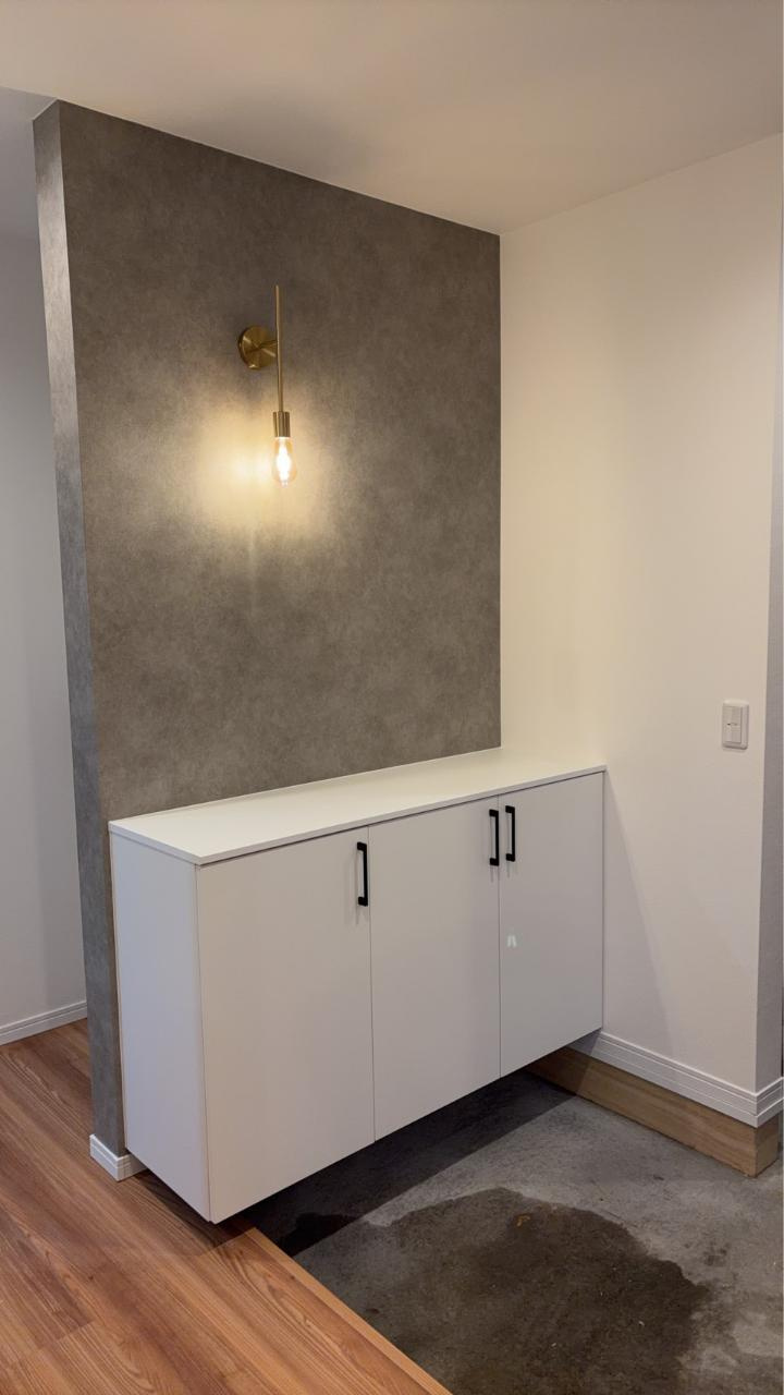 ※商談中※八戸市長苗代内舟渡　E棟の玄関