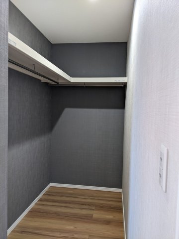 ※商談中※八戸市長苗代内舟渡　E棟の収納