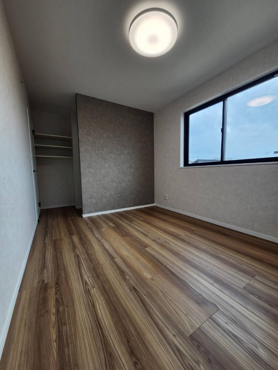 ※商談中※八戸市長苗代内舟渡　E棟の洋室