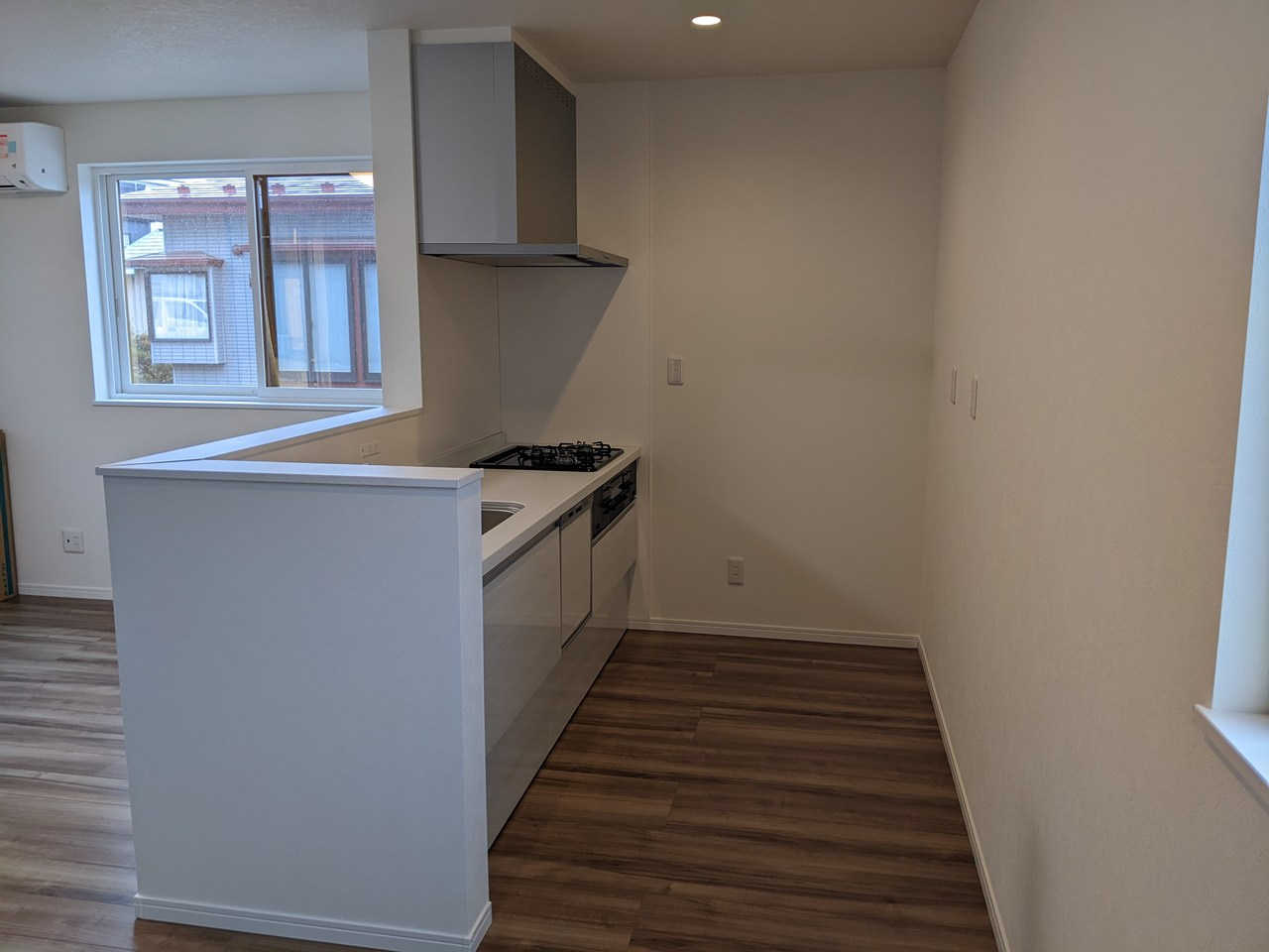 八戸市長苗代内舟渡　F棟の居間・リビング