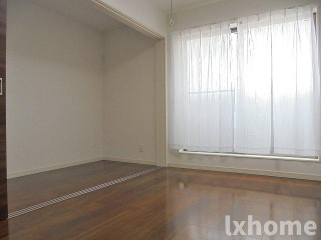 グラースラフィネ南春日丘の居間・リビング|ゆったりとした居間です