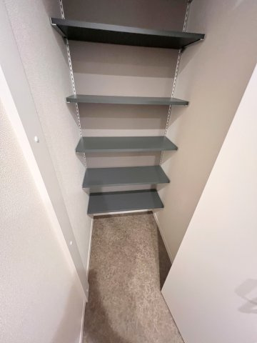 ドルフ朝志ヶ丘Ⅰの玄関|★シューズクローク★