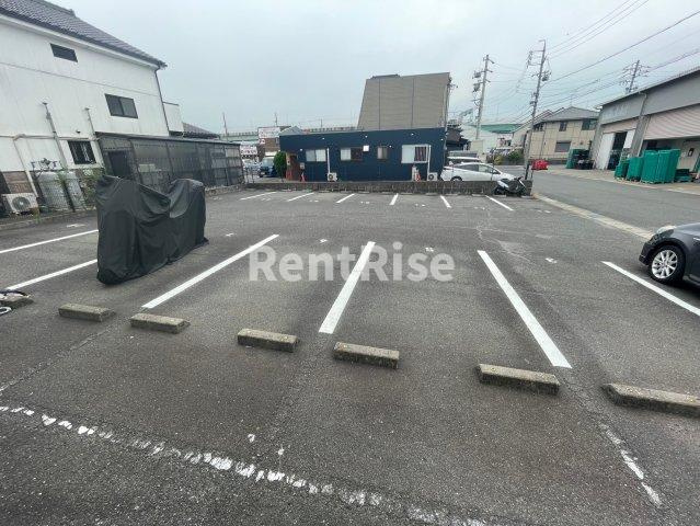 マイキャッスル2の駐車場